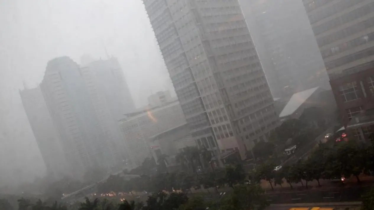 Rupiah Loyo Dihantam Badai Timur Tengah: Investor Waspada! 1 Rupiah Loyo Dihantam Badai Timur Tengah: Investor Waspada!