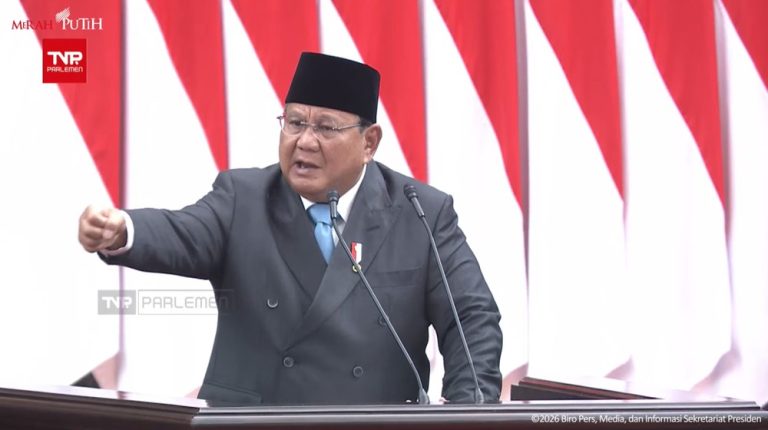Gebrak Meja! Prabowo Ultimatum Keras Pimpinan Bea Cukai gebrak meja prabowo ultimatum keras pimpinan bea cukai