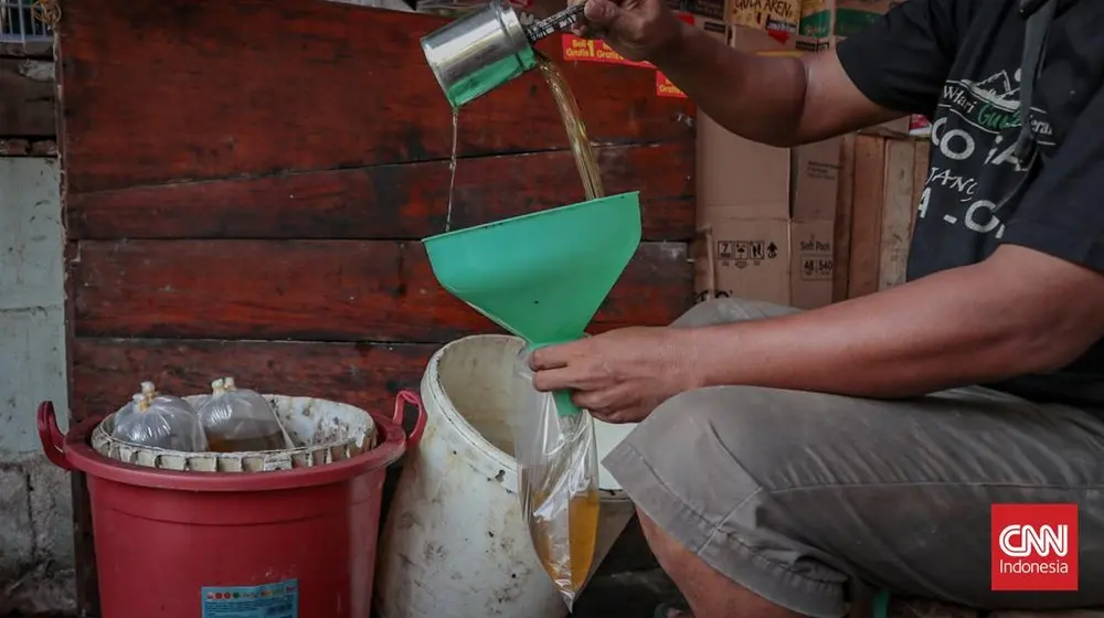 Harga Minyak Goreng di Medan 'Nakal', KPPU Turun Tangan! 2 Harga Minyak Goreng di Medan 'Nakal', KPPU Turun Tangan!