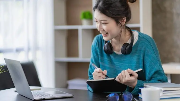 ShopeeVIP Gandeng Duolingo: Belanja Seru, Skill Auto-Upgrade! shopeevip gandeng duolingo belanja seru skill auto upgrade