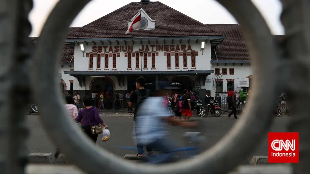Jatinegara Jadi Solusi Penumpang KA Gambir Pagi Ini 1 Jatinegara Jadi Solusi Penumpang KA Gambir Pagi Ini
