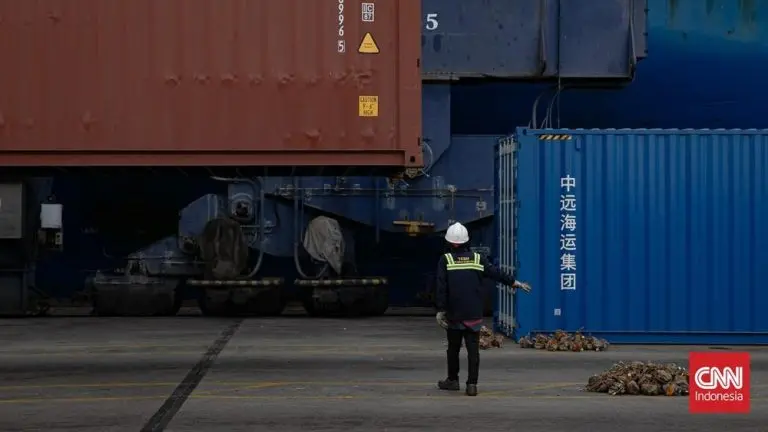 Rupiah Rp18 Ribu Industri RI Terancam Badai rupiah rp18 ribu industri ri terancam badai