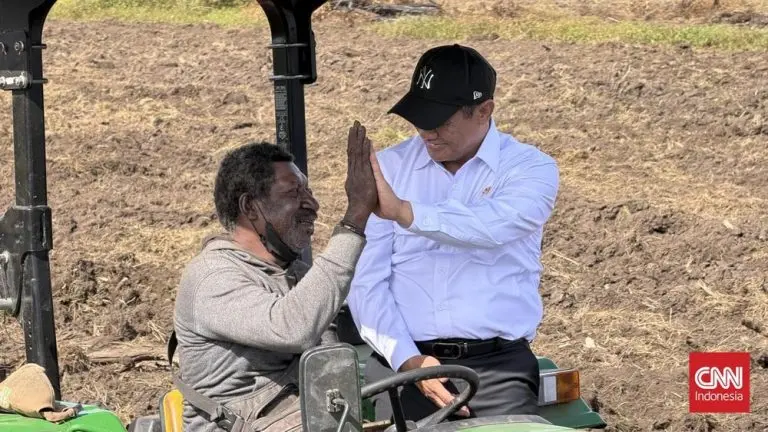 Amran Bongkar Pemilik Asli Lahan Cetak Sawah amran bongkar pemilik asli lahan cetak sawah