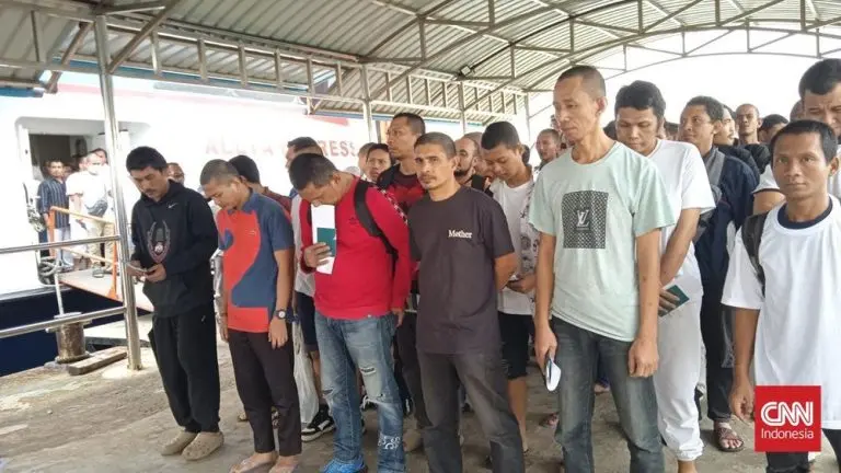KP2MI Sikat Ribuan Loker Palsu Miliaran Rupiah Terselamatkan kp2mi sikat ribuan loker palsu miliaran rupiah terselamatkan