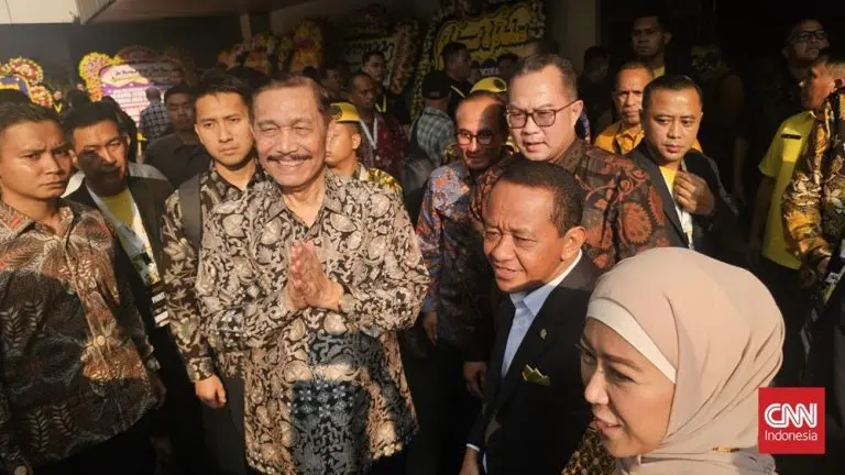 dulu ditertawakan kini dunia memohon