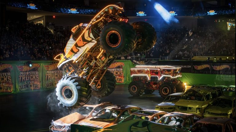 Monster Truk Hot Wheels Live Bikin Jakarta Gempar monster truk hot wheels live bikin jakarta gempar