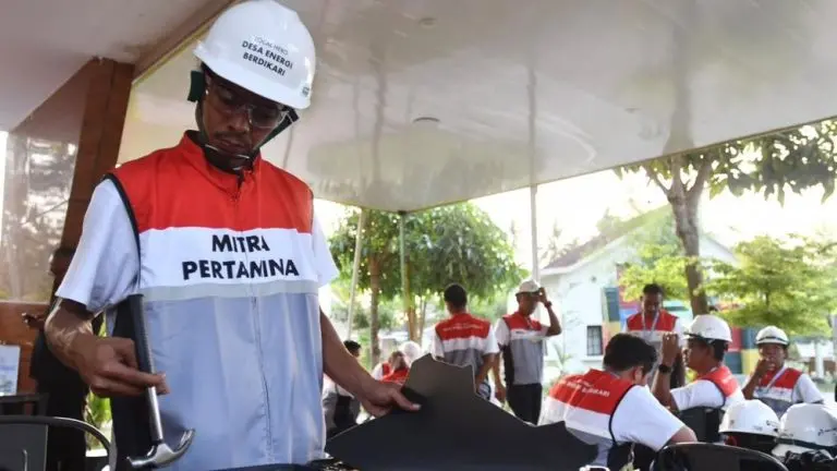 Pahlawan Lokal Ubah Desa Kering Jadi Mandiri pahlawan lokal ubah desa kering jadi mandiri
