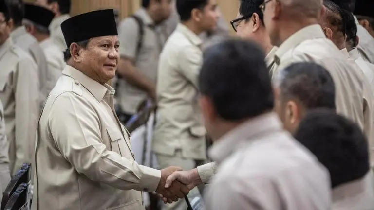 Prabowo Panggil Bos Pertamina Perintah Mengejutkan prabowo panggil bos pertamina perintah mengejutkan