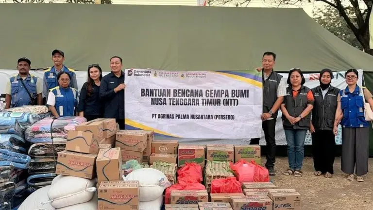 Agrinas Palma Bawa Berkah di Tengah Puing NTT agrinas palma bawa berkah di tengah puing ntt