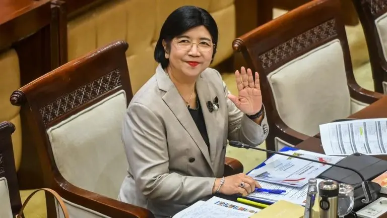 Destry Terpilih Pimpin BI Ujian Dobel Menanti destry terpilih pimpin bi ujian dobel menanti
