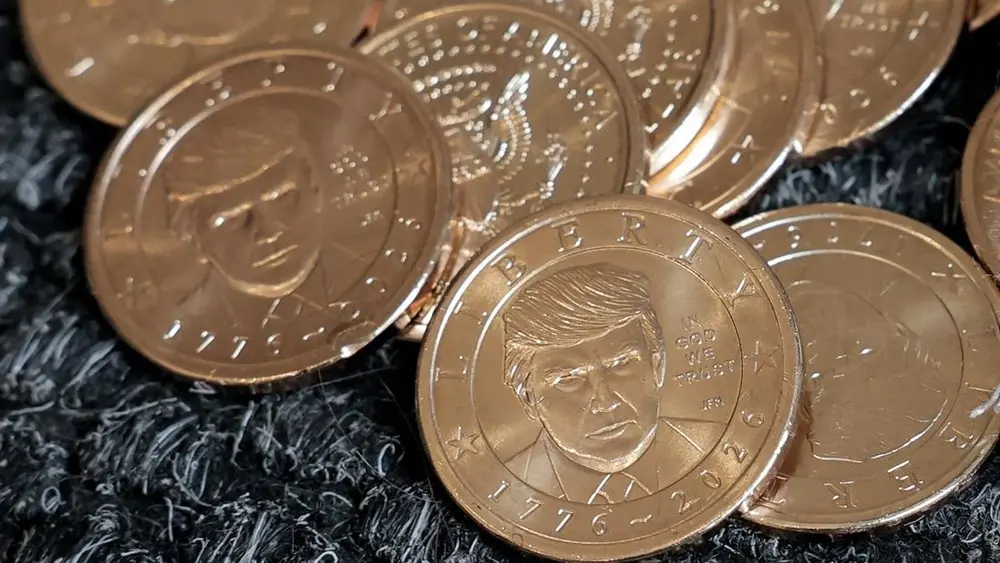 Koin Trump Langsung Ludes Ini Alasannya