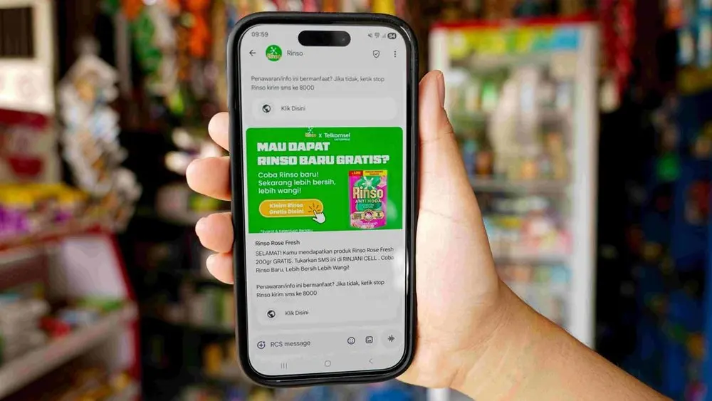 Telkomsel Ubah Warung Jadi Mesin Uang Digital