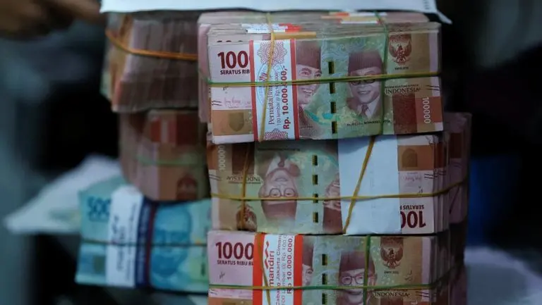 Terungkap Kredit Bank Tumbuh Gila Gilaan Agustus terungkap kredit bank tumbuh gila gilaan agustus