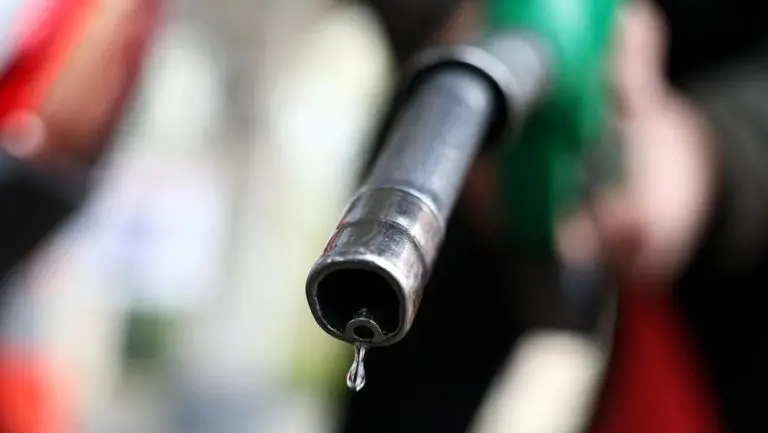 Ancaman Bom Waktu Anggaran Energi Indonesia ancaman bom waktu anggaran energi indonesia