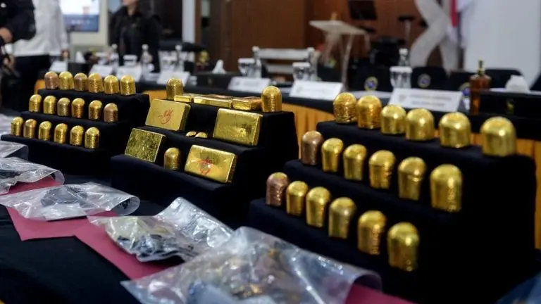emas triliunan rupiah disita bea cukai