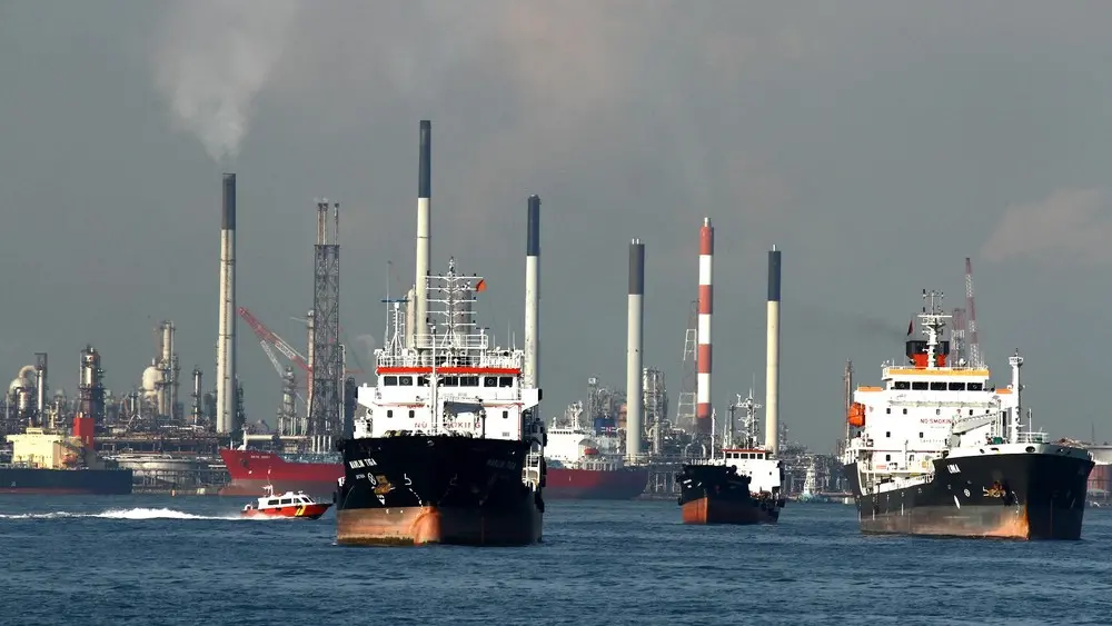 Harga Minyak Dunia Kembali Memanas
