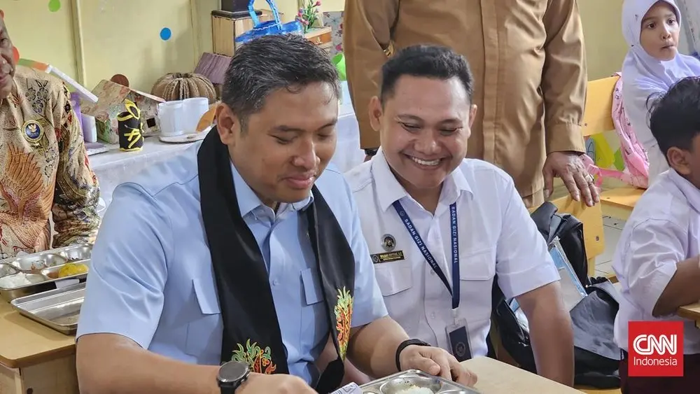 Revolusi Makan Siang Gratis Sistem Prasmanan