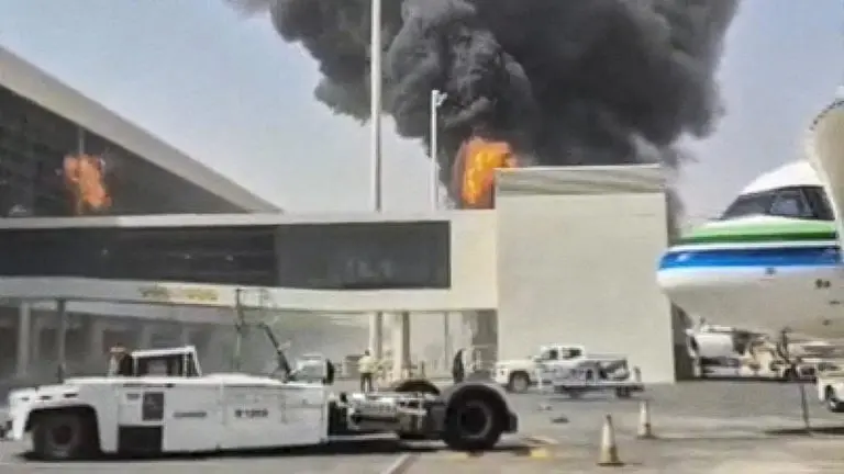 Riyadh Lumpuh Akibat Serangan Rudal riyadh lumpuh akibat serangan rudal
